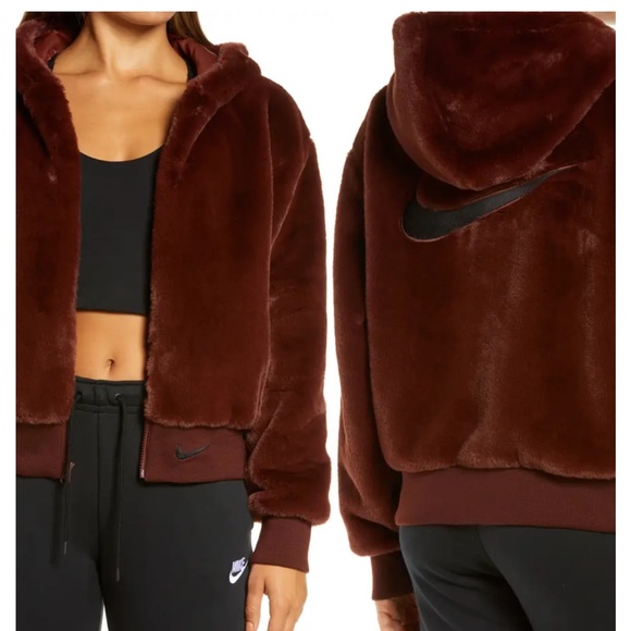 NWT NIKE ESSENTIALS FUR JACKET - Picture 2 of 8